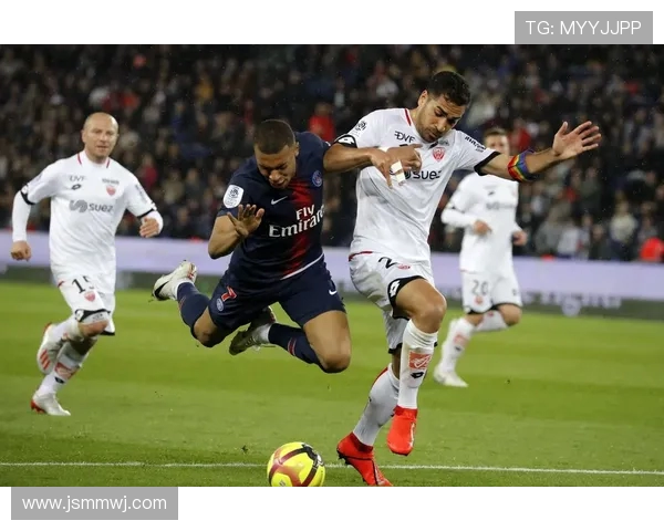 圣日尔与第戎的较量：一场不可错过的法甲精彩对决分析